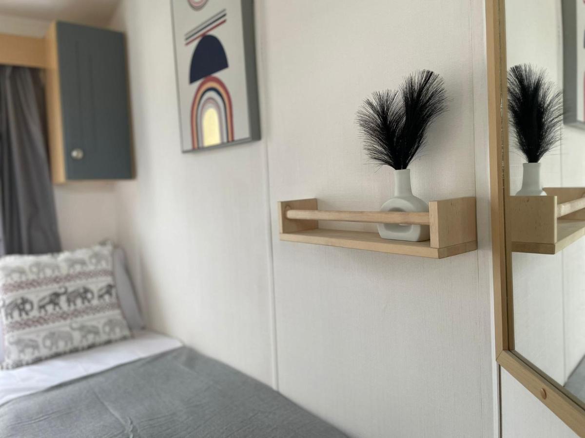 Little Owl - Holiday Home - Caravan Break Tunstall  Exterior photo