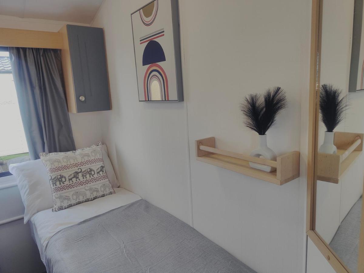 Little Owl - Holiday Home - Caravan Break Tunstall  Exterior photo