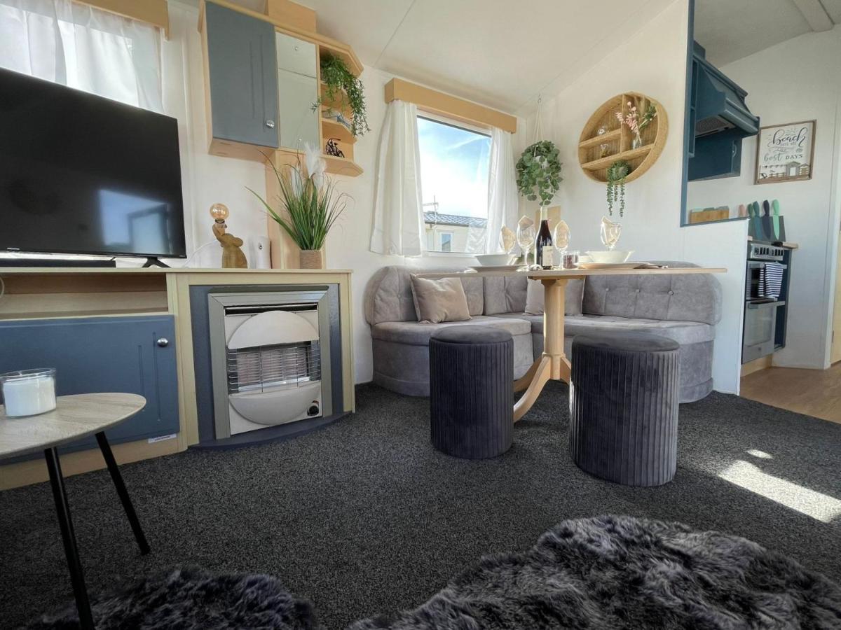 Little Owl - Holiday Home - Caravan Break Tunstall  Exterior photo